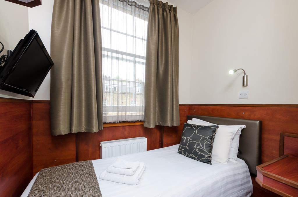 Wardonia Hotel Kings Cross Londra Oda fotoğraf